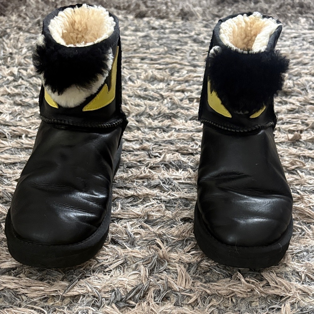 Fendi Black Leather Shearling Bag Bugs Monster Eye Ankle Boots 35.5 - Picture 2 of 13